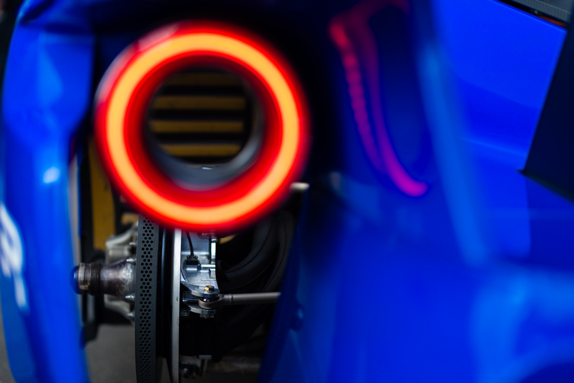 SMALL_FordNordschleife26_040110251400596DG_101